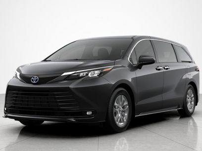 New 2025 Toyota Sienna XLE