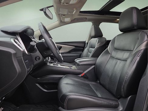 Used 2018 Nissan Murano Platinum image 14