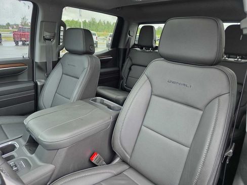 Used 2025 GMC Sierra 1500 Denali w/ Denali Reserve Package AWD/4WD image 21
