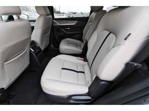 Certified 2025 MAZDA CX-90 3.3 Turbo w/ Preferred Package image 13