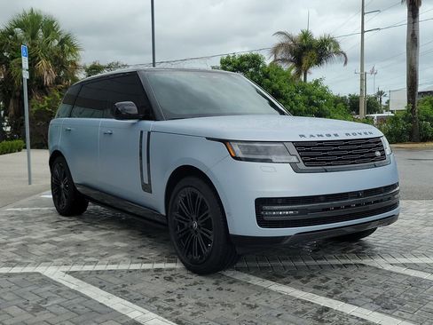 Used 2025 Land Rover Range Rover Long Wheelbase Autobiography AWD/4WD image 7
