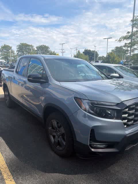 Used 2024 Honda Ridgeline TrailSport image 2