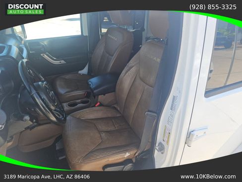 Used 2013 Jeep Wrangler Unlimited Sahara w/ Connectivity Group AWD/4WD image 13