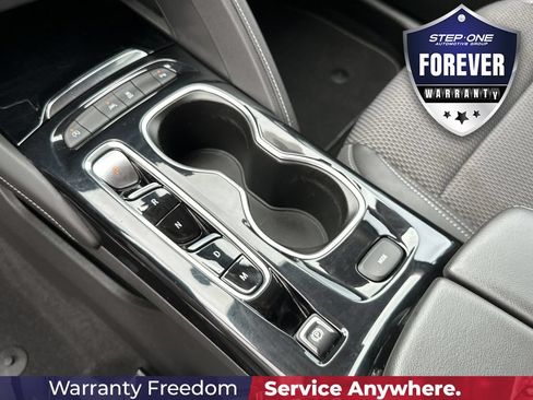 Used 2023 Buick Envision Preferred FWD image 28