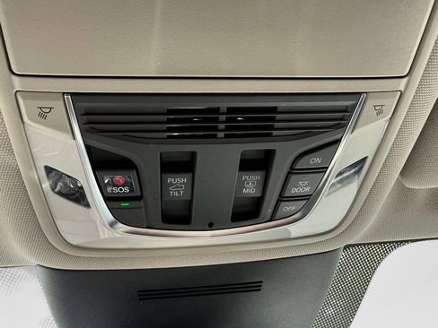 Certified 2025 Acura MDX w/ Technology Package AWD/4WD image 30