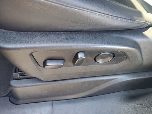 Used 2021 Chevrolet Suburban Z71 w/ Z71 Off-Road Package image 23