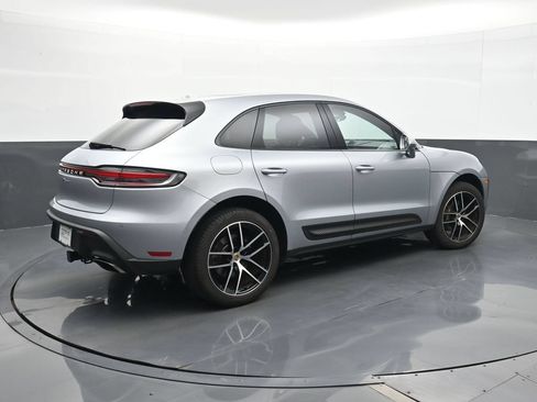 Certified 2023 Porsche Macan AWD/4WD image 22