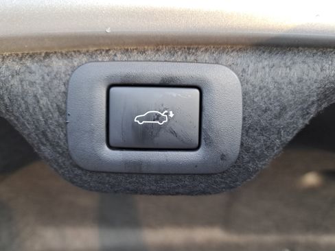 Used 2025 Lexus ES 300h w/ Premium Package image 14