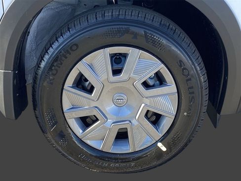 New 2026 Nissan Kicks S FWD image 7