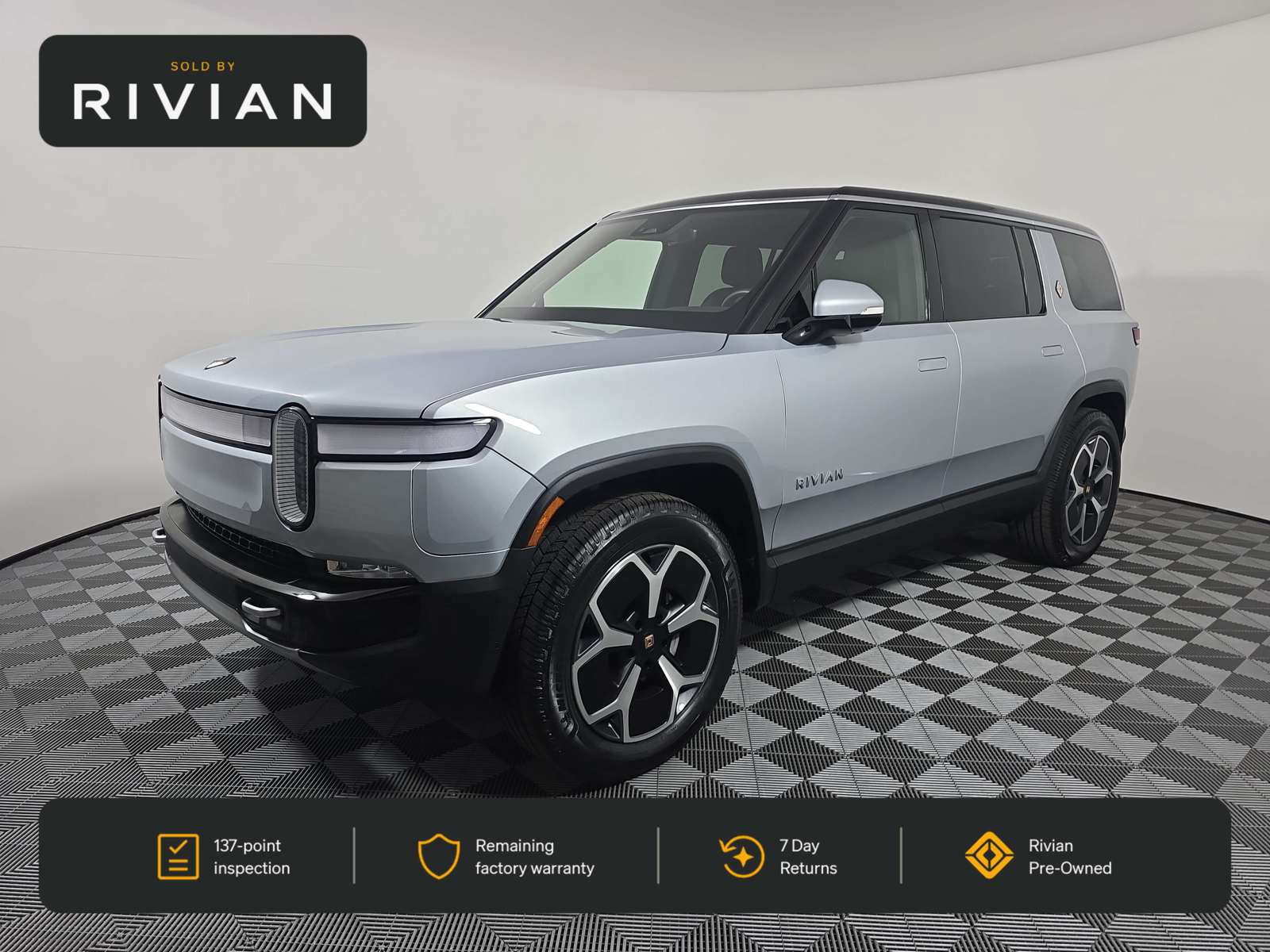 Used 2024 Rivian R1S Adventure Dual AWD/4WD image 1