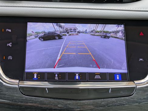 Certified 2023 Cadillac XT6 Premium Luxury w/ Technology Package image 29