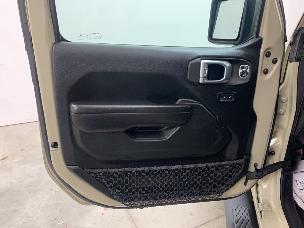 Used 2020 Jeep Gladiator Sport w/ Quick Order Package 24S AWD/4WD image 18
