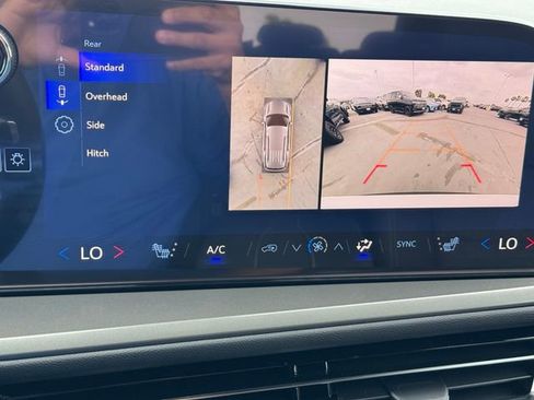 New 2026 Chevrolet Traverse LT w/ Sun and Wheel Package FWD image 13