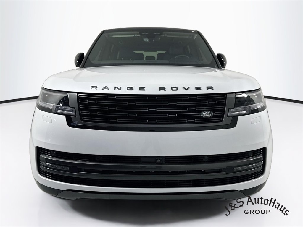 Used 2025 Land Rover Range Rover Long Wheelbase SE AWD/4WD image 2