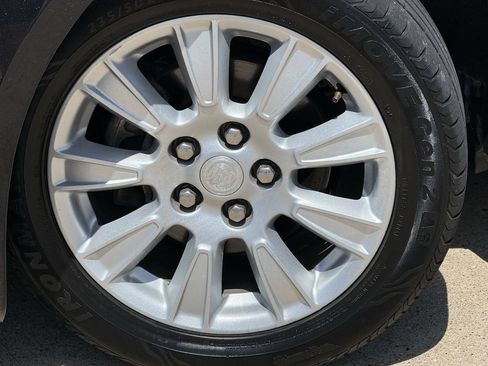 Used 2012 Buick LaCrosse Leather FWD image 9