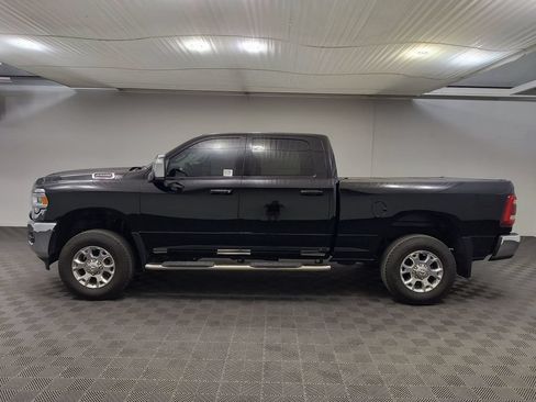 Used 2024 RAM 2500 Laramie w/ Cold Weather Group AWD/4WD image 2