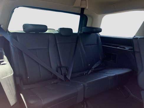 Used 2024 Ford Expedition XLT AWD/4WD image 28