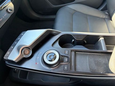 Used 2025 Kia EV6 Wind image 26