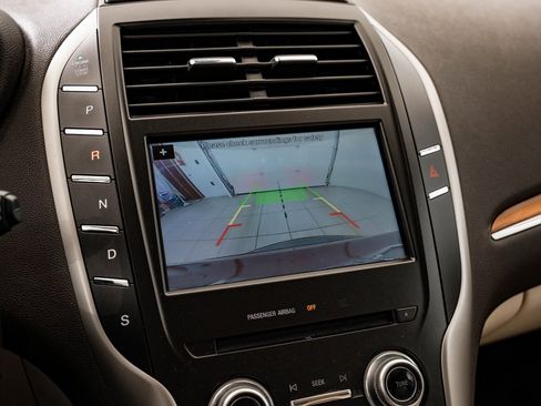 Used 2016 Lincoln MKC Reserve w/ Lincoln MKC Climate Package image 34