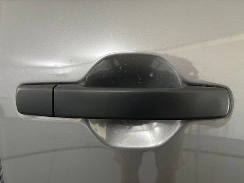 Used 2022 Nissan Frontier S RWD image 39