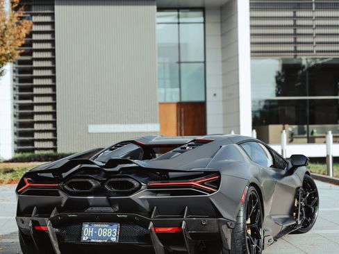 Used 2025 Lamborghini Revuelto AWD/4WD image 9