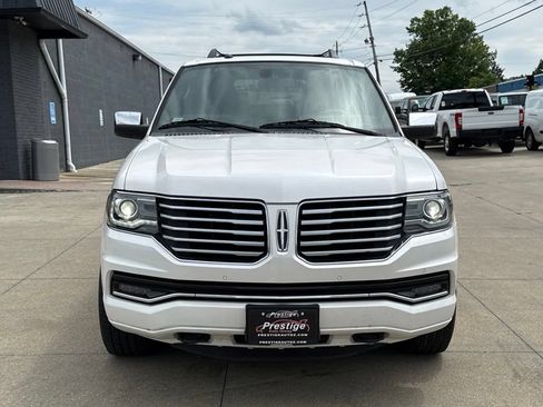 Used 2017 Lincoln Navigator Select AWD/4WD image 22