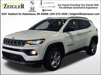 Used 2023 Jeep Compass Latitude video 1
