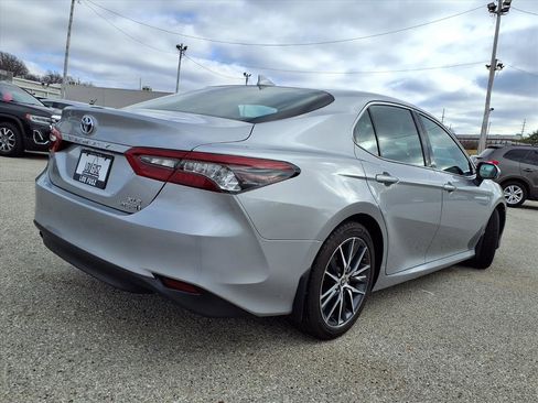 Used 2022 Toyota Camry XLE image 33