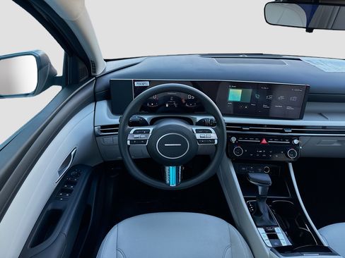 New 2026 Hyundai Tucson SEL FWD image 15