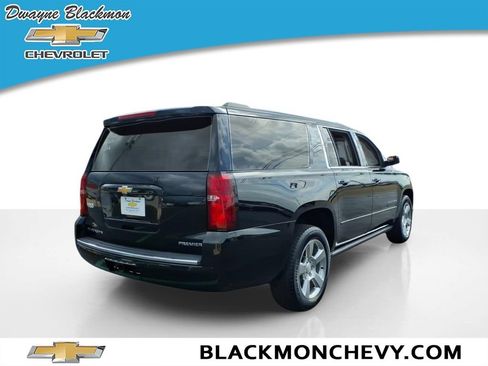 Used 2020 Chevrolet Suburban Premier AWD/4WD image 3