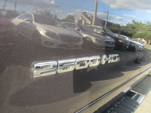 Used 2015 Chevrolet Silverado 2500 LT w/ LT Convenience Package image 20