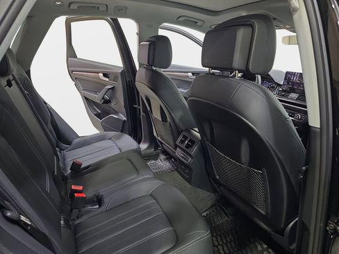 Used 2023 Audi Q5 2.0T Premium w/ Convenience Package image 13