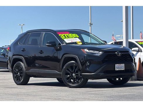 Used 2023 Toyota RAV4 XLE Premium AWD/4WD image 2