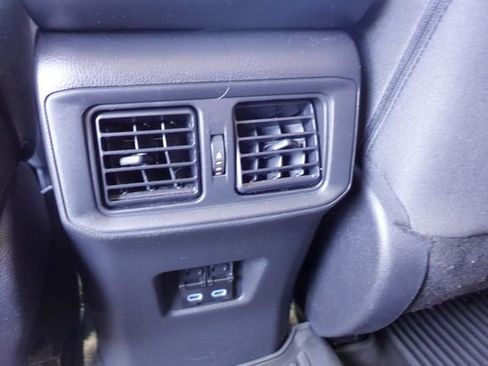 Certified 2022 Toyota RAV4 XLE w/ Convenience Package FWD image 27