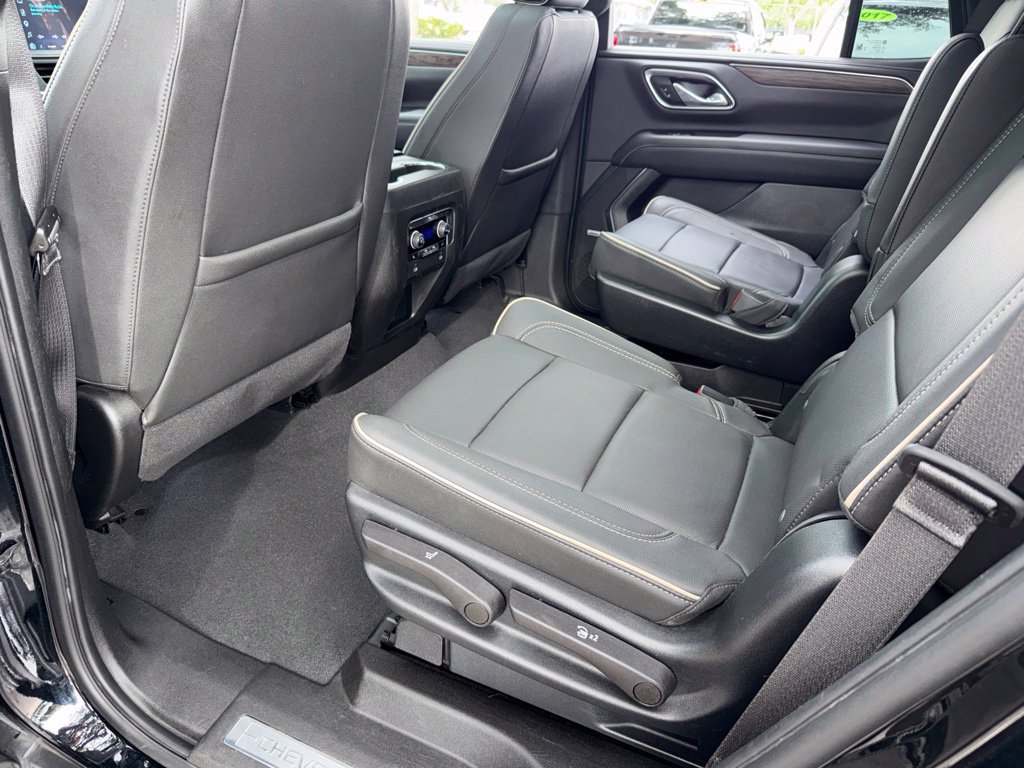 Used 2023 Chevrolet Tahoe Premier w/ Premium Package 2 AWD/4WD image 24