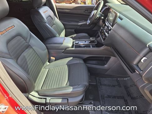 Used 2025 Nissan Pathfinder Rock Creek AWD/4WD image 17