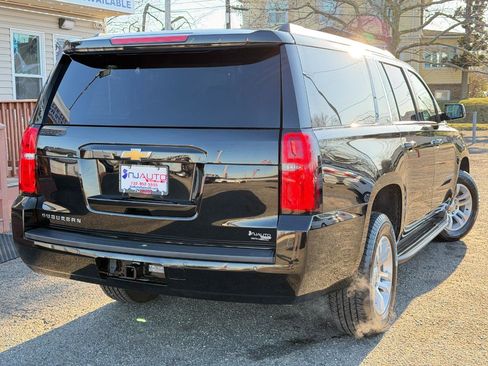 Used 2020 Chevrolet Suburban LT image 92