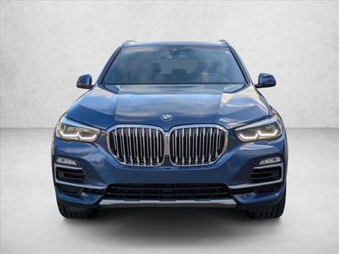 Used 2021 BMW X5 xDrive40i w/ Premium Package 3 AWD/4WD image 2