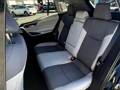 Used 2022 Toyota RAV4 XLE image 14