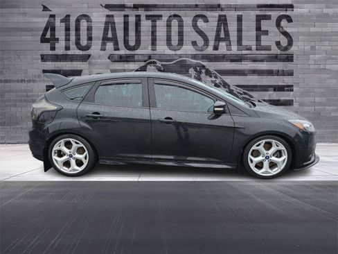 Used 2013 Ford Focus ST image 2