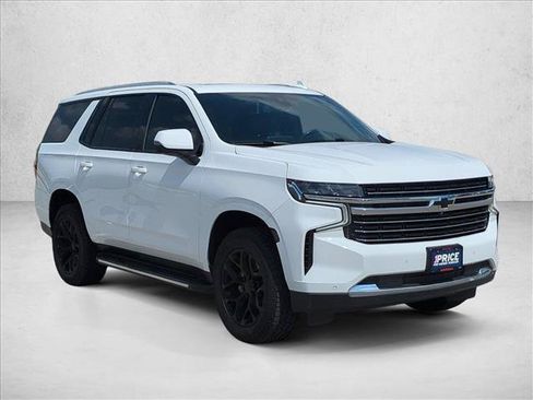 Used 2022 Chevrolet Tahoe LT w/ Luxury Package RWD image 3
