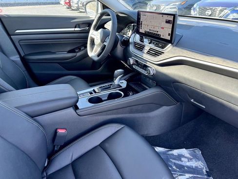 Certified 2025 Nissan Altima 2.5 SL FWD image 33