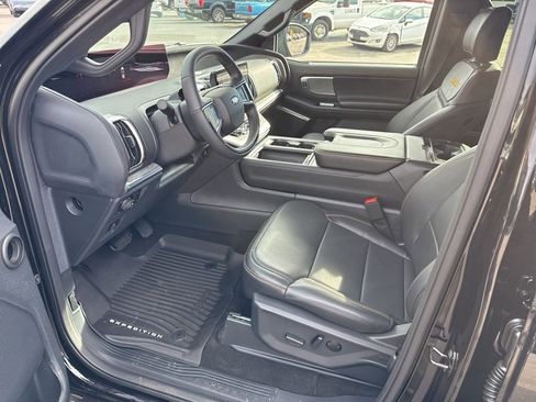 New 2025 Ford Expedition Tremor image 19