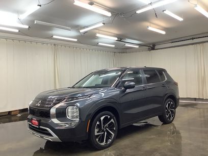 Used 2024 Mitsubishi Outlander SE