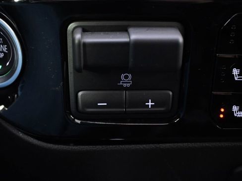 Used 2024 Chevrolet Silverado 2500 ZR2 w/ ZR2 Bison Edition image 37