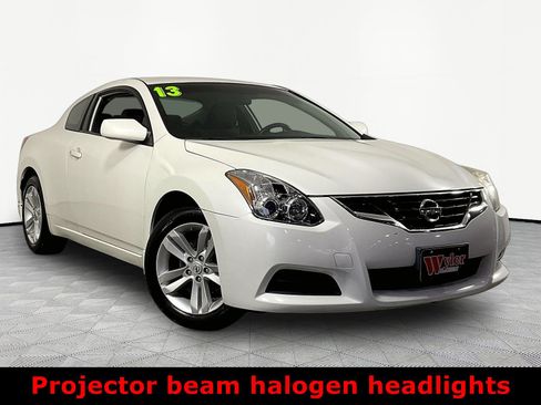 Used 2013 Nissan Altima 2.5 S FWD image 3