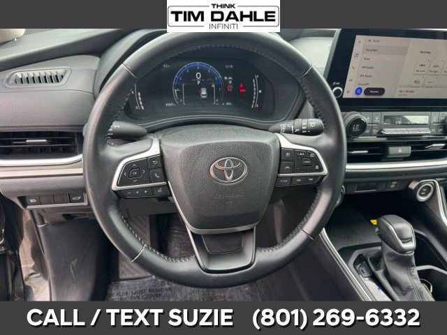Used 2025 Toyota Grand Highlander AWD image 10