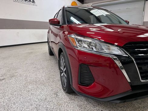 Used 2023 Nissan Kicks SV FWD image 14