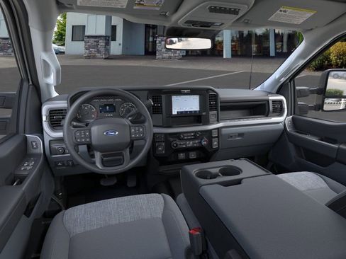New 2026 Ford F550 4x4 SuperCab Super Duty w/ XLT Value Package image 10