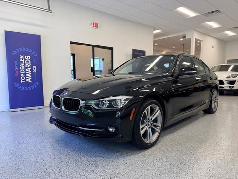 Used 2016 BMW 328i Sedan RWD image 4